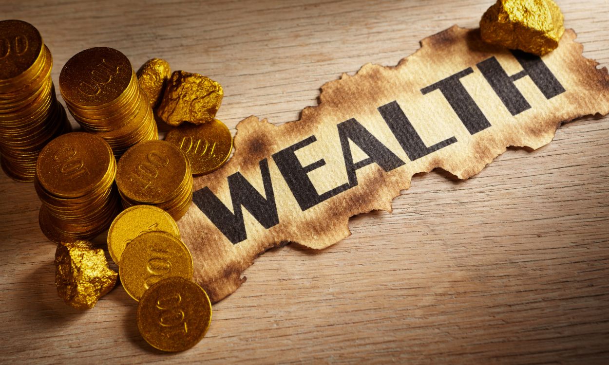 wealth flows towards me Natural Way To Attract Money wealth flows towards me