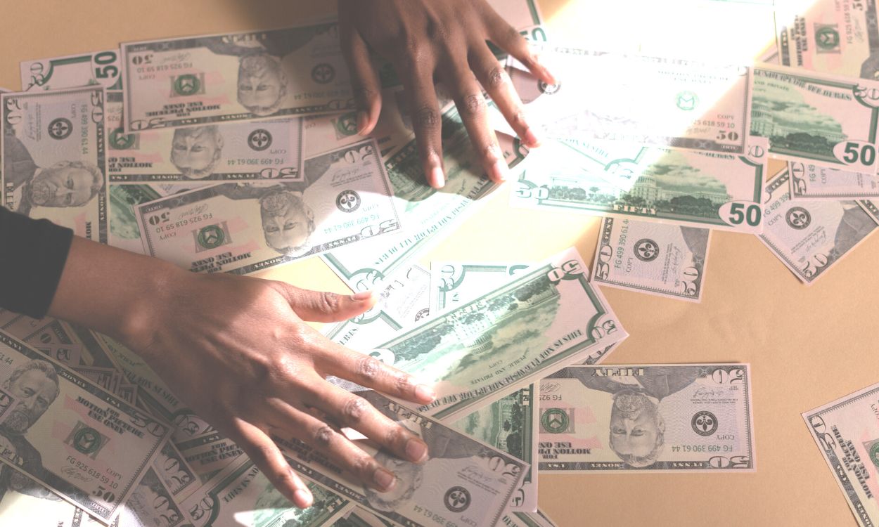 Large Sums Of Money Come To Me Quickly And Easily Large Sums Of Money Come To Me Quickly And Easily