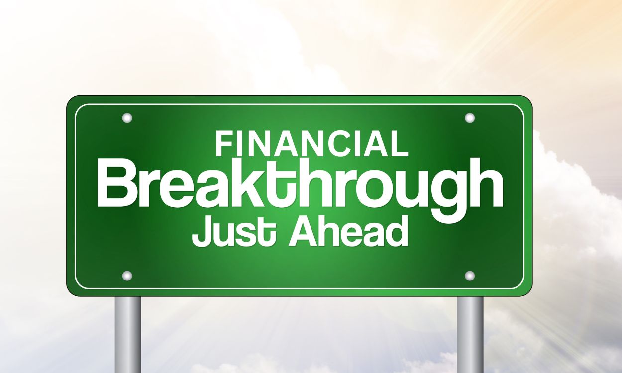 Life Begins To Change When You Pray For Financial Breakthrough